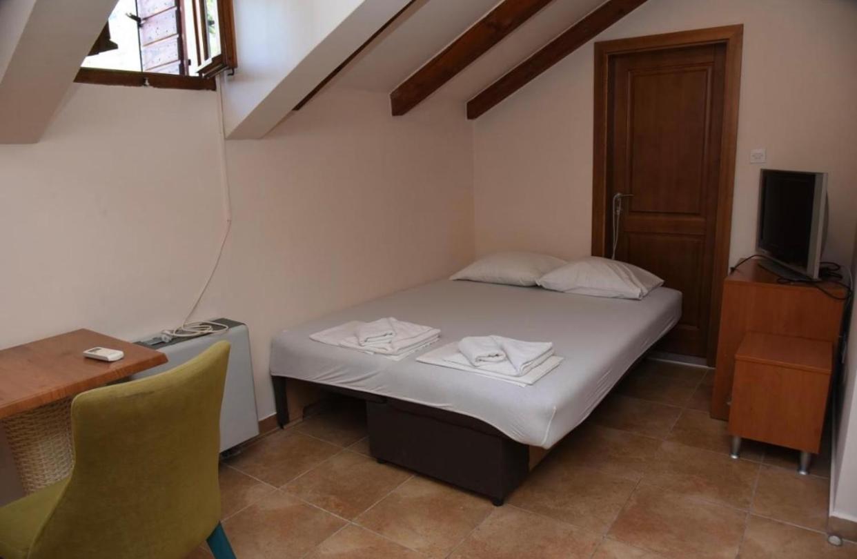 Apartments Barba Котор Экстерьер фото