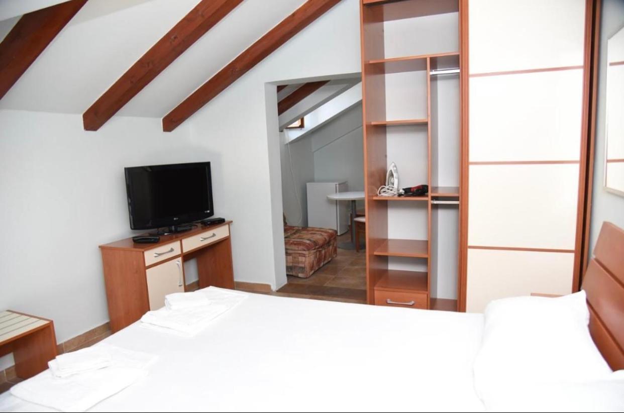 Apartments Barba Котор Экстерьер фото