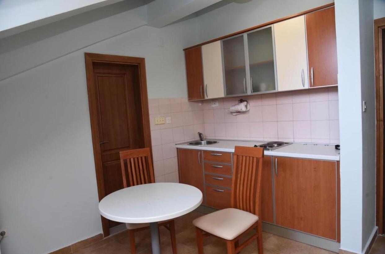 Apartments Barba Котор Экстерьер фото